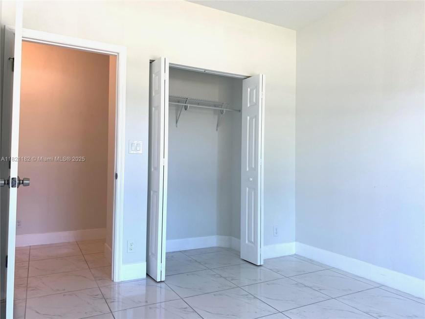 4604 Sw 31st Dr - Photo 2 of 10