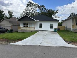 featured image of 2215 Perry St