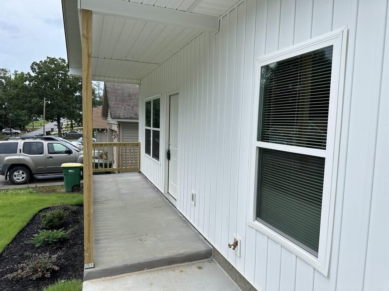 2215 Perry St - Photo 3 of 43