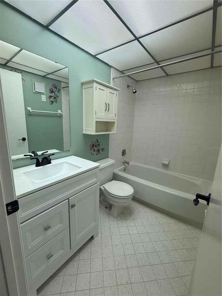 2329 Oak Park Way #204 - Photo 6 of 10