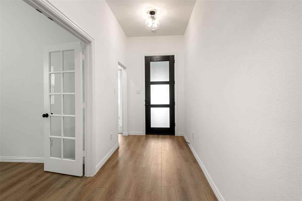 2011 Redtail Dr - Photo 2 of 27