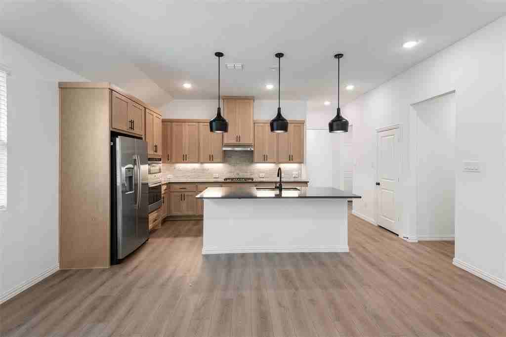 2011 Redtail Dr - Photo 7 of 27