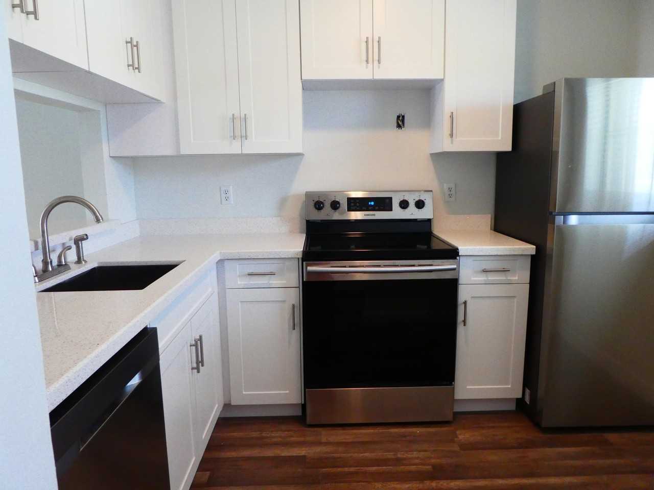 7094 Golf Colony Ct #203 - Photo 6 of 19