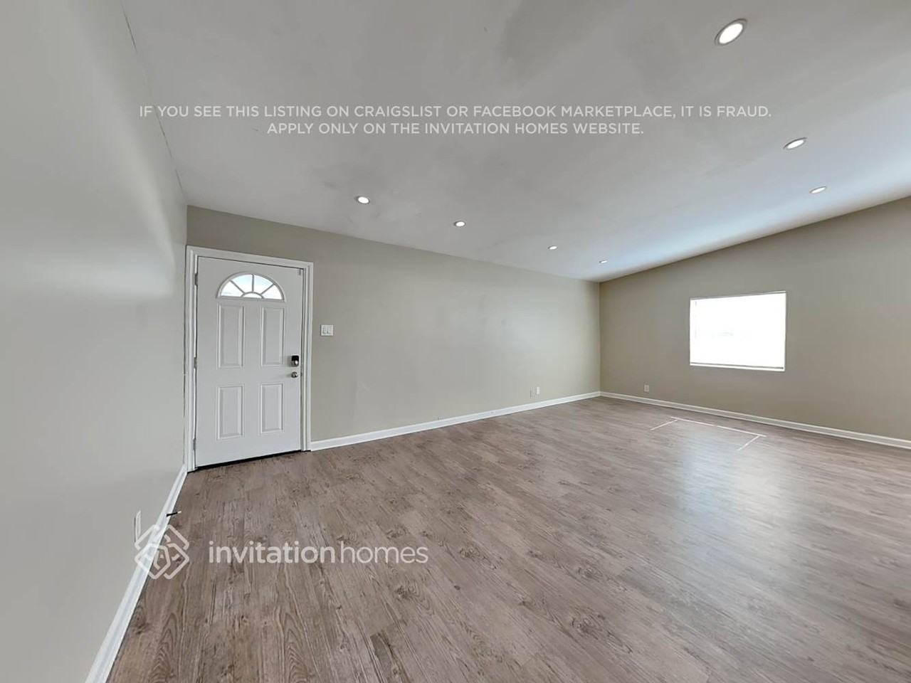 18612 Arminta Street - Photo 3 of 20