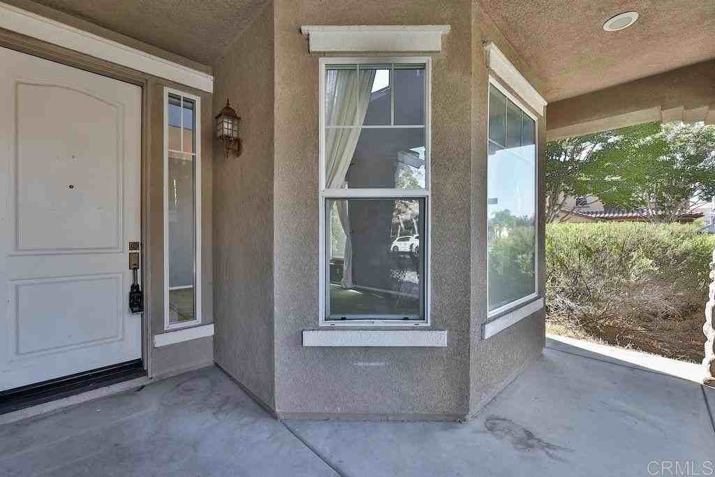 1046 Strawberry Creek St - Photo 2 of 27