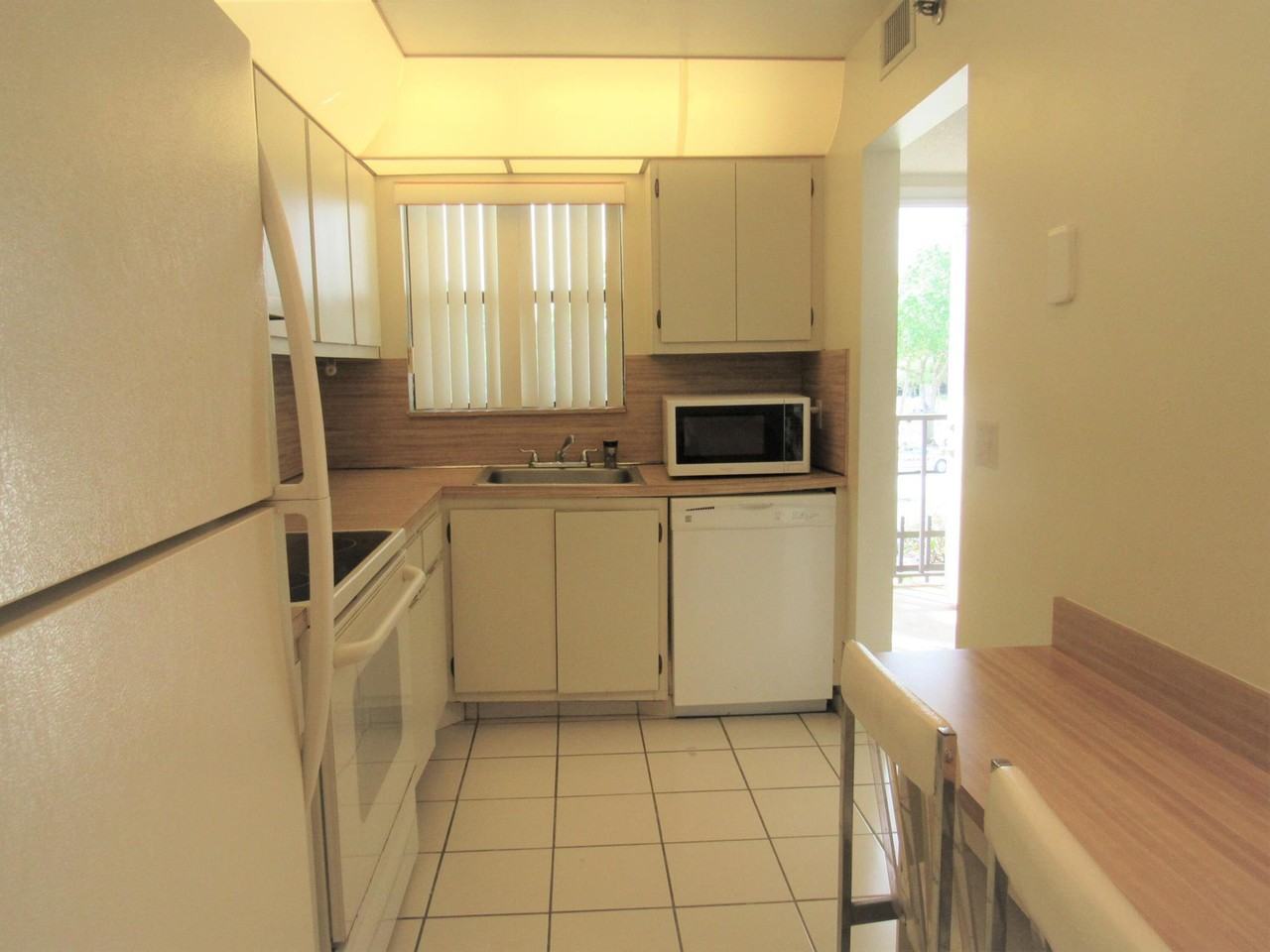 4640 Lucerne Lakes Blvd W ##206 - Photo 4 of 26