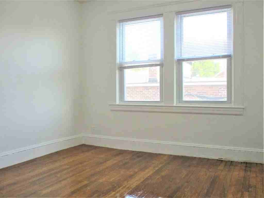 103 Faxon St - Photo 5 of 13