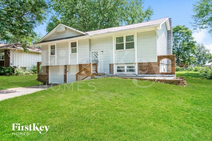 117 Baker St - Photo 2 of 16