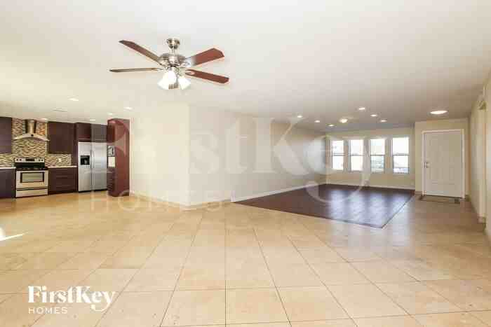 3727 W Campo Bello Dr - Photo 3 of 15