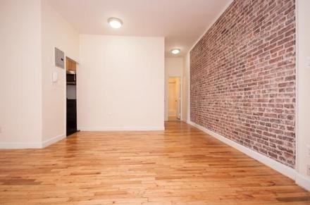 W 73rd St #4B - Photo 2 of 5