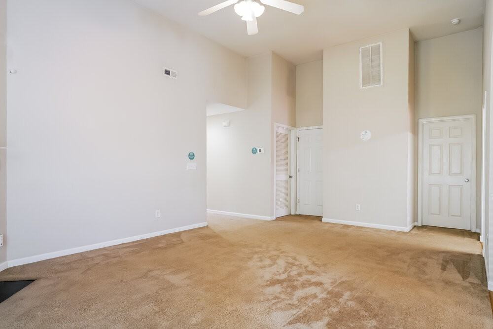 840 Red Oak Tree Dr - Photo 4 of 17