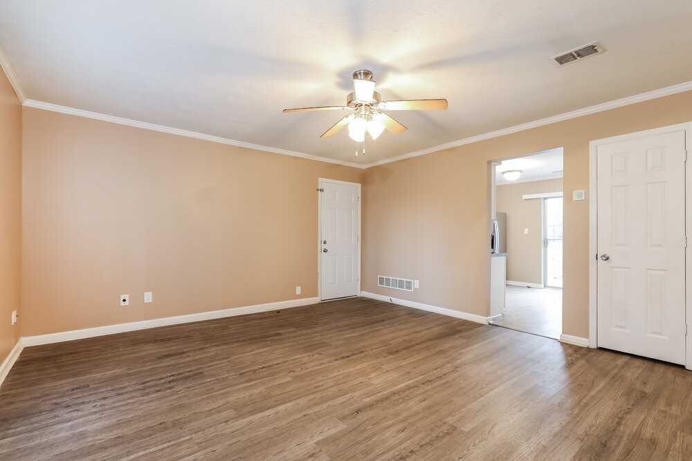 11010 Highridge Court - Photo 5 of 17