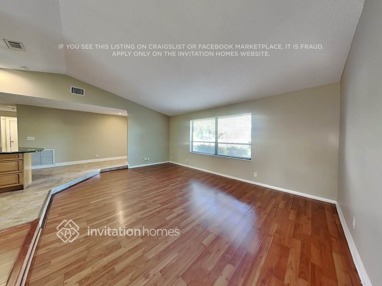 9640 Richmond Cir - Photo 3 of 18