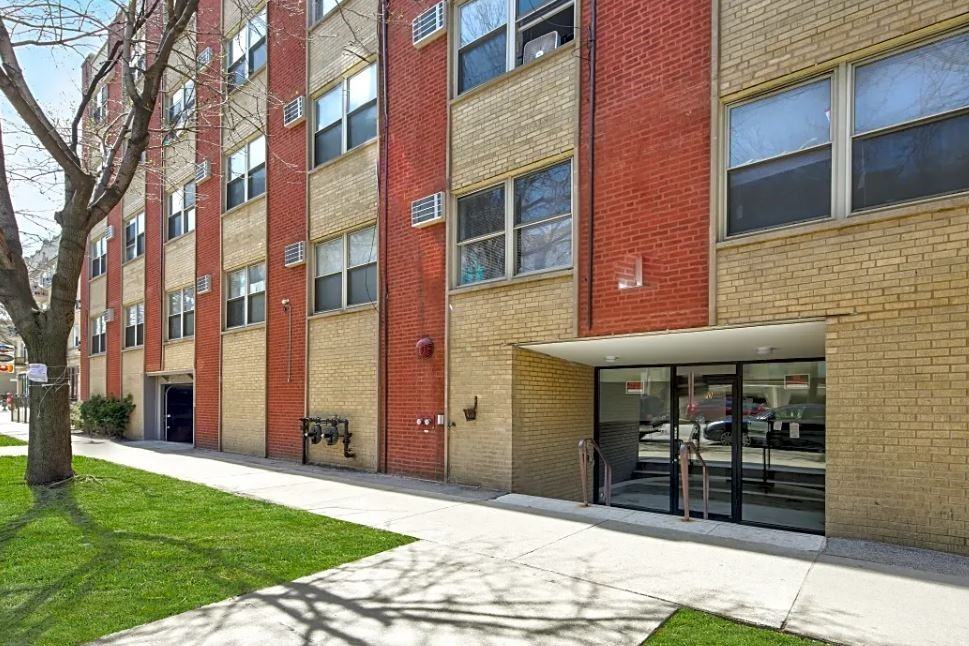 W Pratt Blvd & N Sheridan Rd - Photo 7 of 7