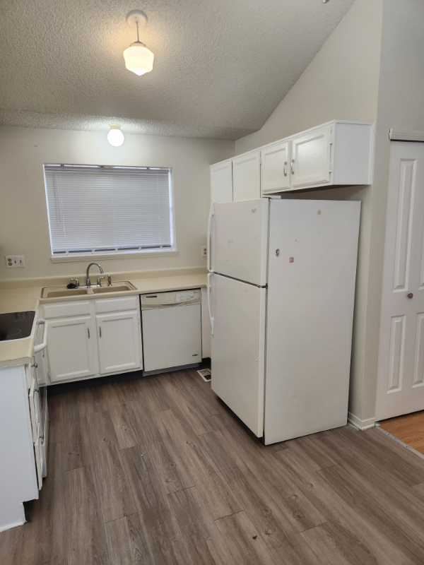 17657 East Loyola Drive #D - Photo 7 of 18