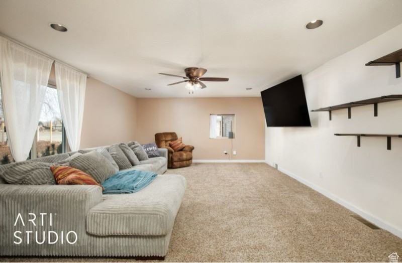 375 W Main St - Photo 3 of 17