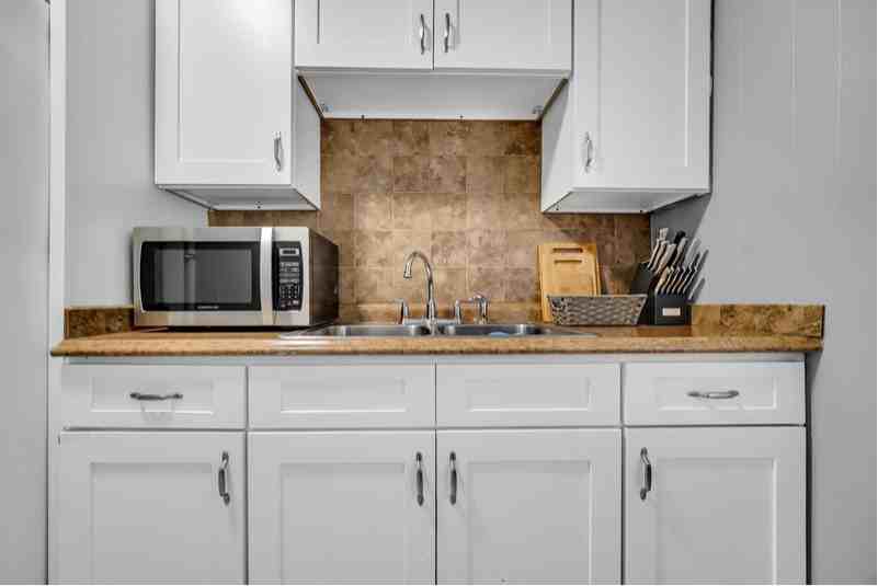 1559 Cordova Avenue - Photo 3 of 25