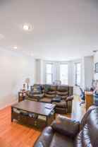 1811 N Wells St #1 - Photo 1 of 1