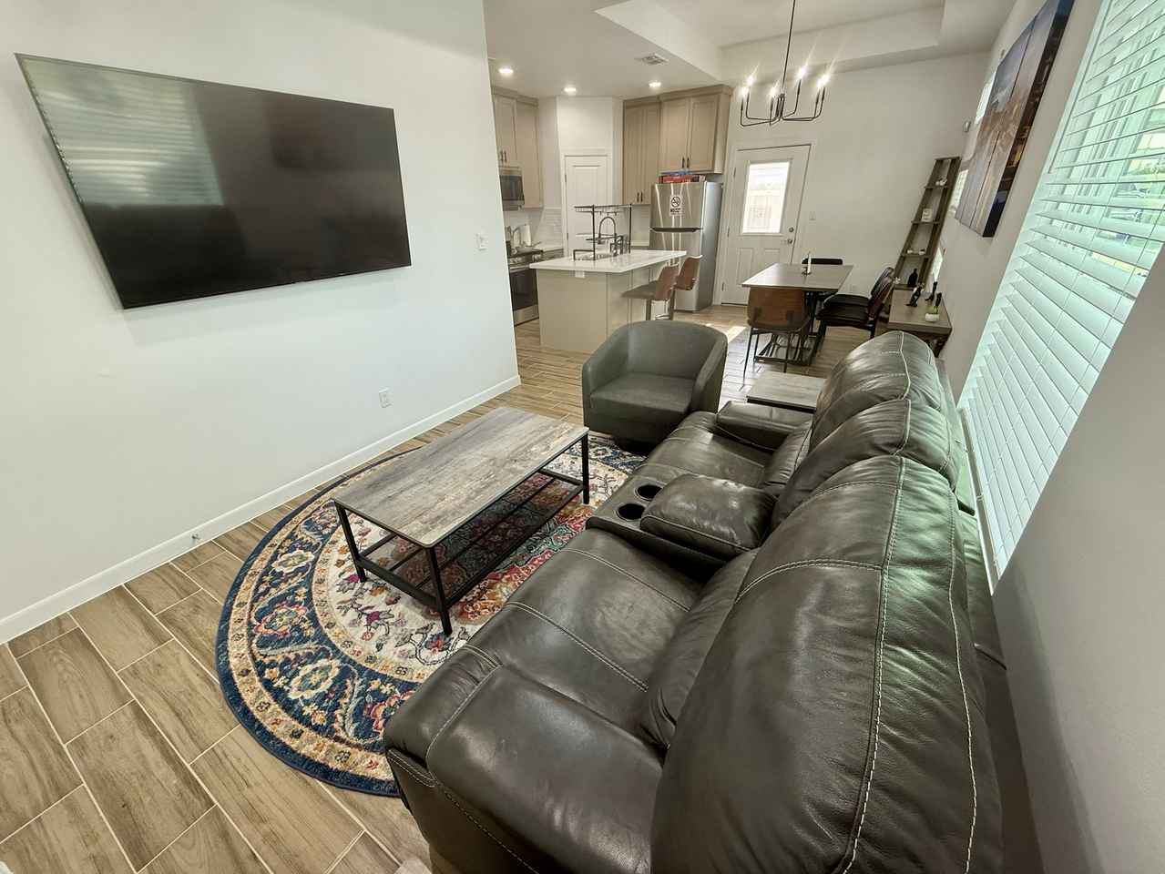 3309 Wolf Creek Ave #3 - Photo 4 of 19