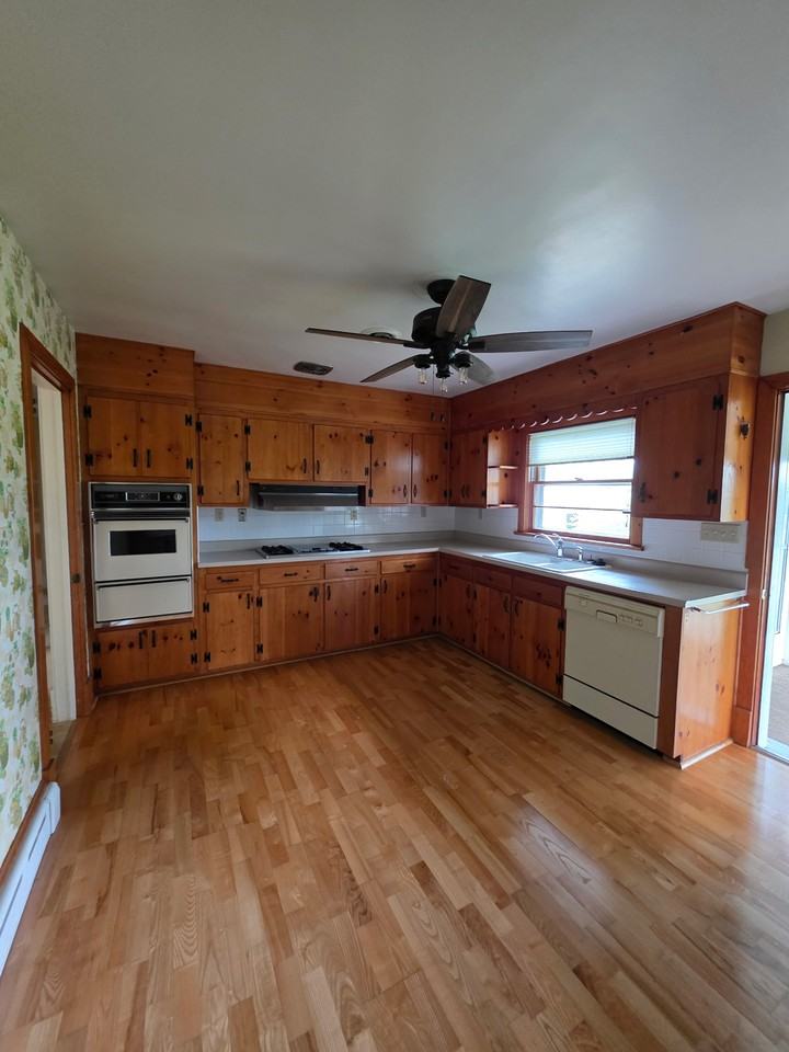 220 Blakey Ave #NA - Photo 3 of 8