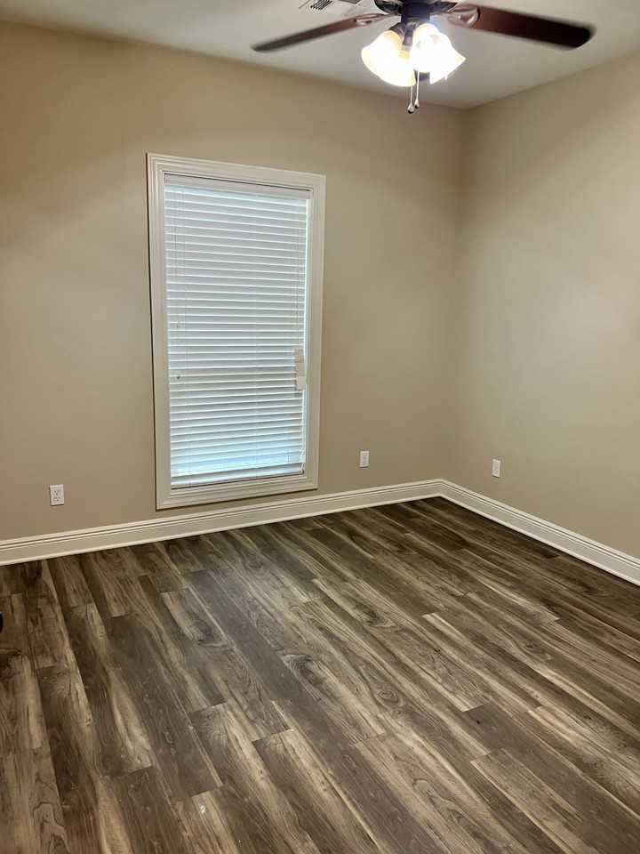 112 Fairlane Dr #1 - Photo 7 of 14