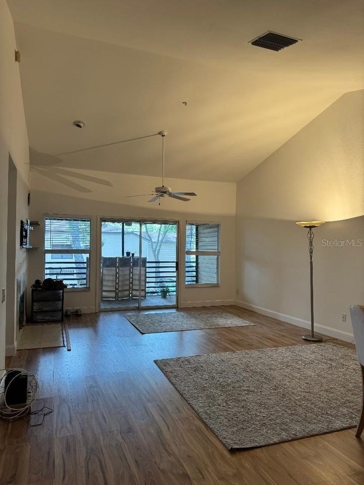 3011 Cottage Grove Ct #2003 - Photo 4 of 16