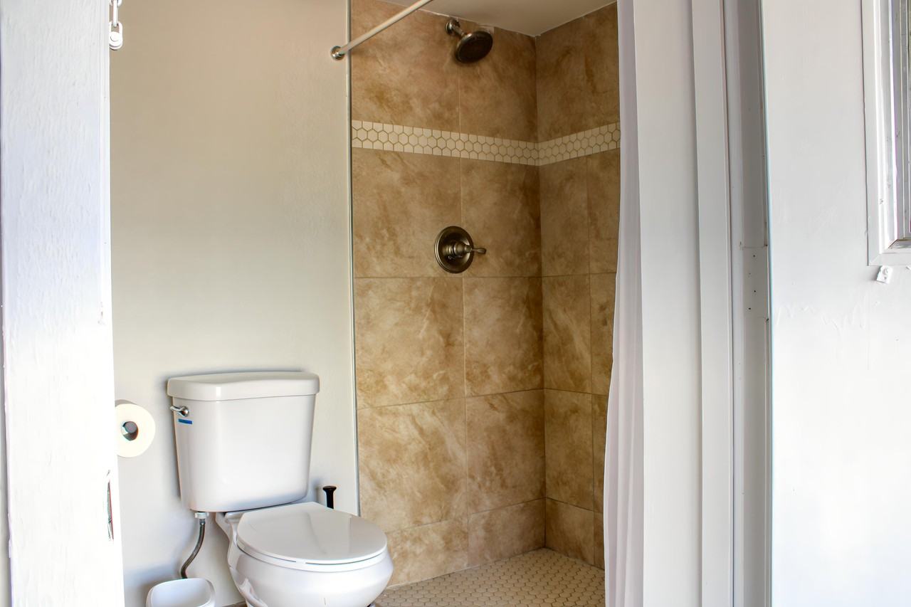 N 39th Ave - Photo 6 of 12