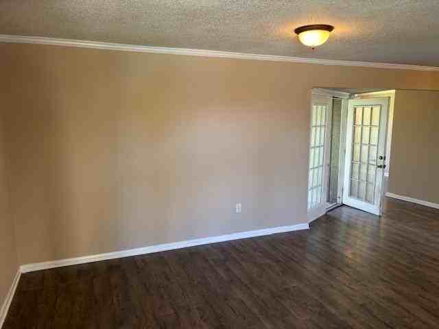 352 Firethorn Dr - Photo 2 of 20