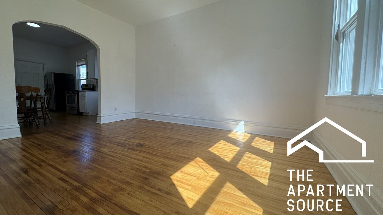 2049 N Bingham St #2F - Photo 3 of 16