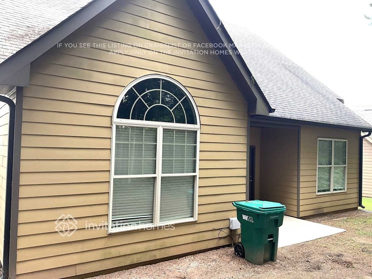 112 Al Jennah Blvd - Photo 7 of 8