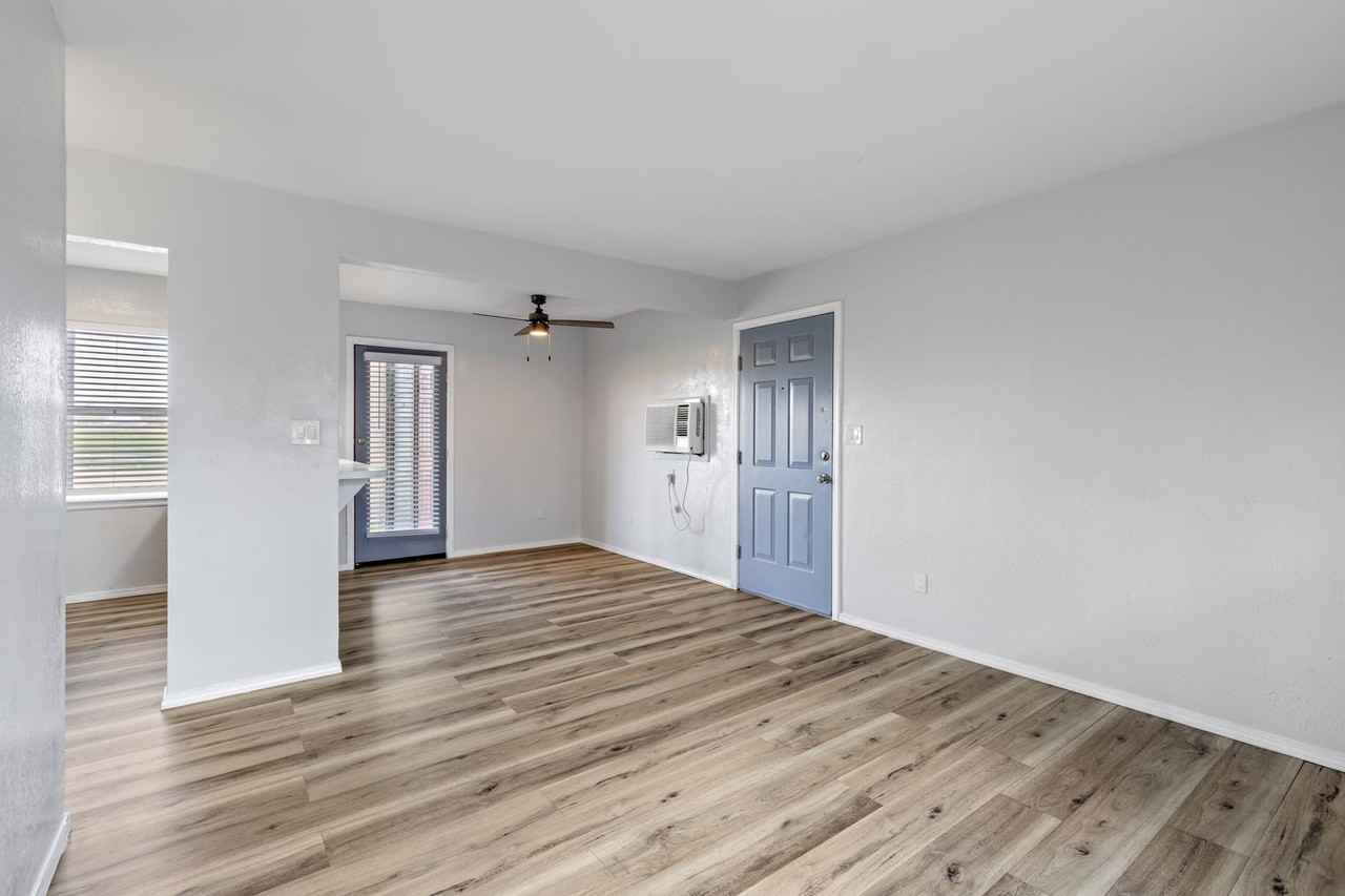 4009 Nw Ozmun Ave #4009C2 - Photo 3 of 21