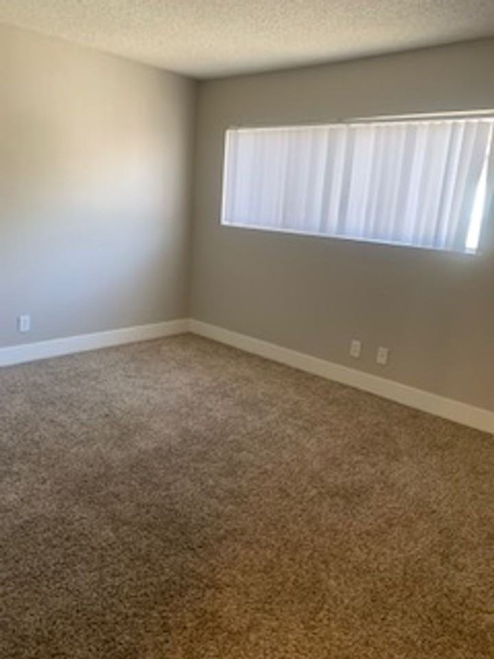 Jurupa Royale Apartments - Photo 6 of 43