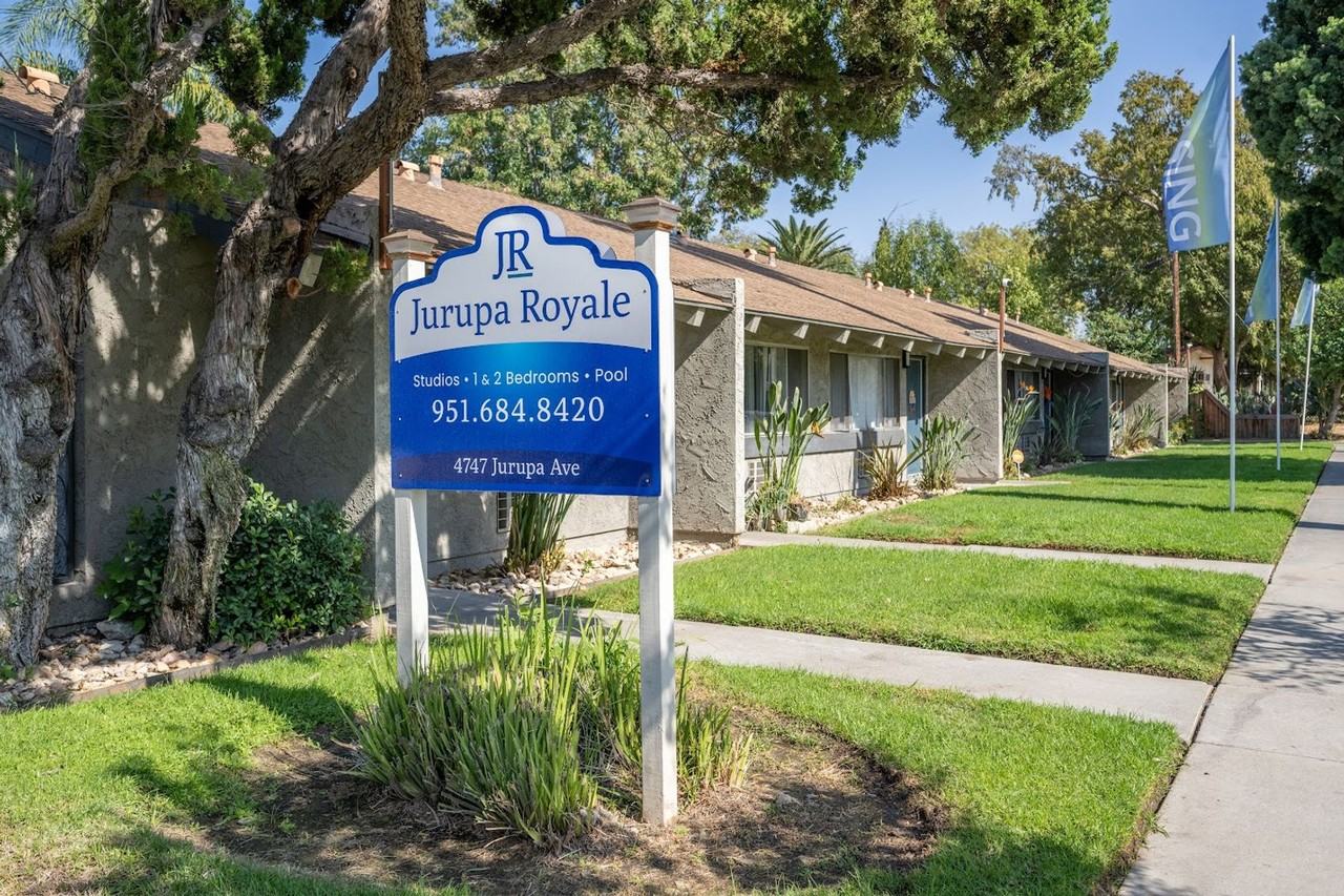 Jurupa Royale Apartments - Photo 7 of 43