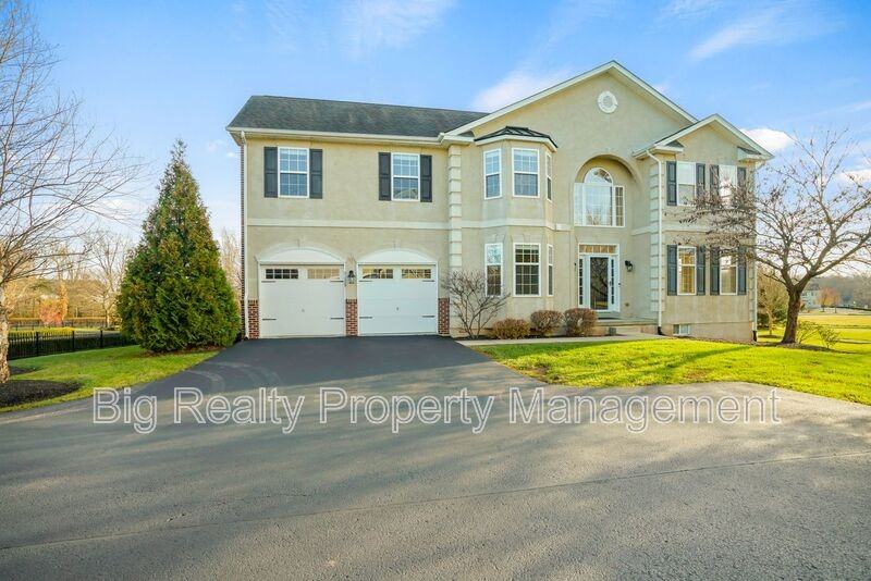 2105 Eastport Way - Photo 2 of 33