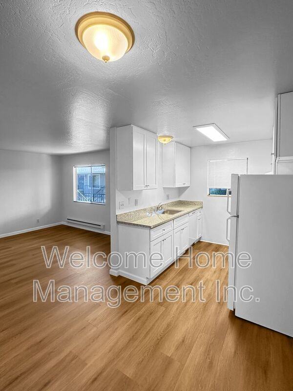15636 Usher St #12 - Photo 3 of 8