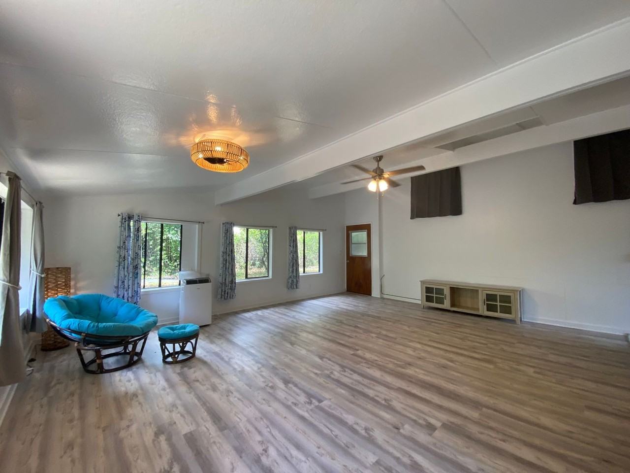 54-391 Hospital Rd - Photo 2 of 14