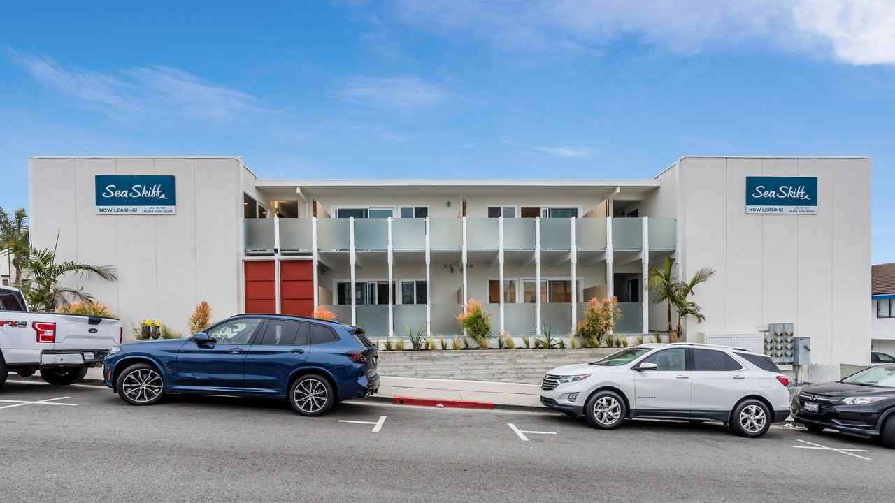 Sea Skiff Apartments – Best Ocean View in Hermosa Beach - Photo 5 of 8