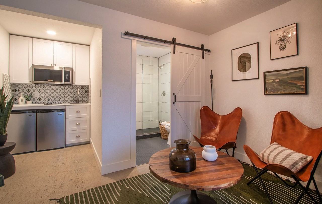 518 North Riverside Avenue - Photo 4 of 21