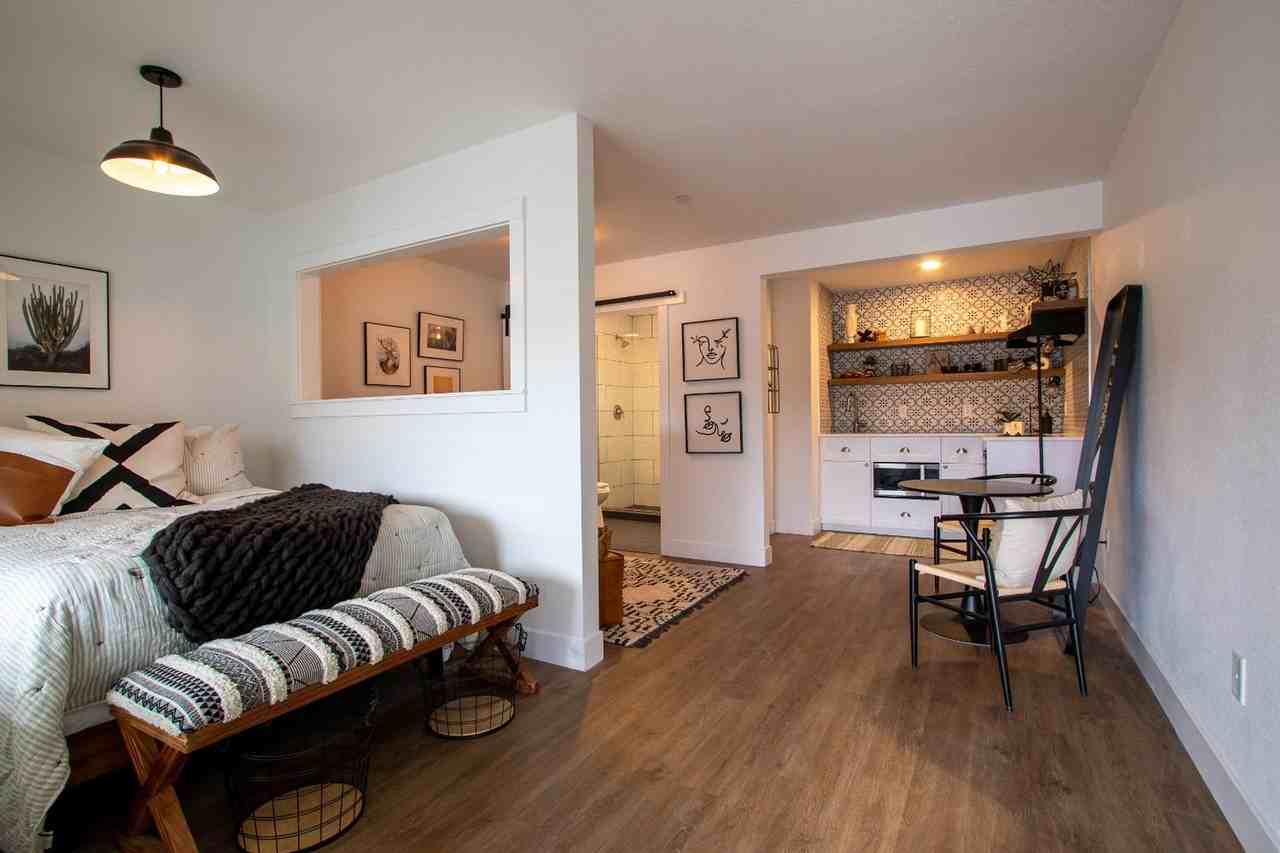 518 North Riverside Avenue - Photo 5 of 21