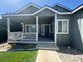 featured image of 638 Canary Cir