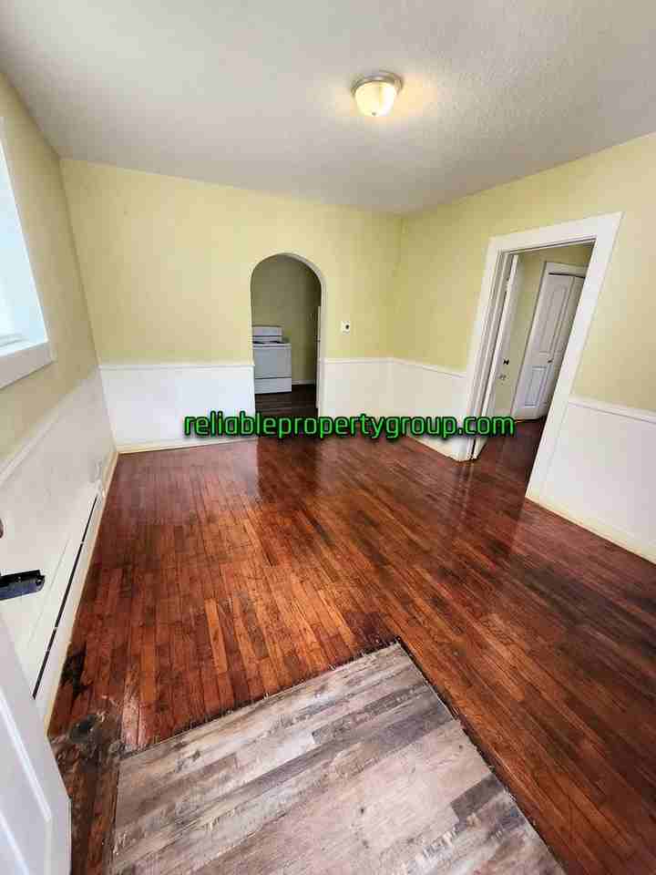 2101 S Gallatin St - Photo 2 of 14