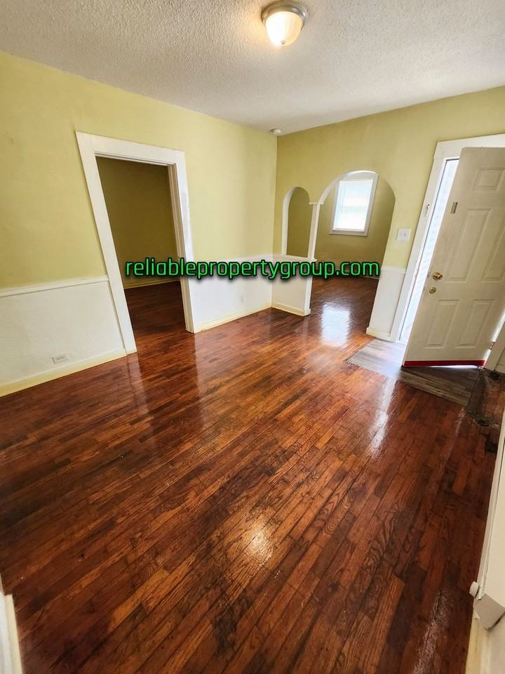 2101 S Gallatin St - Photo 3 of 14