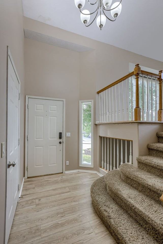 5004 N 126th St - Photo 3 of 25