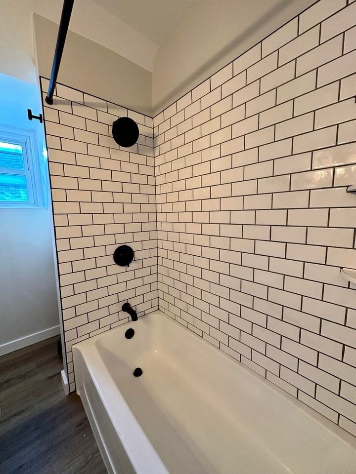 201 Lincoln Avenue - Photo 2 of 31