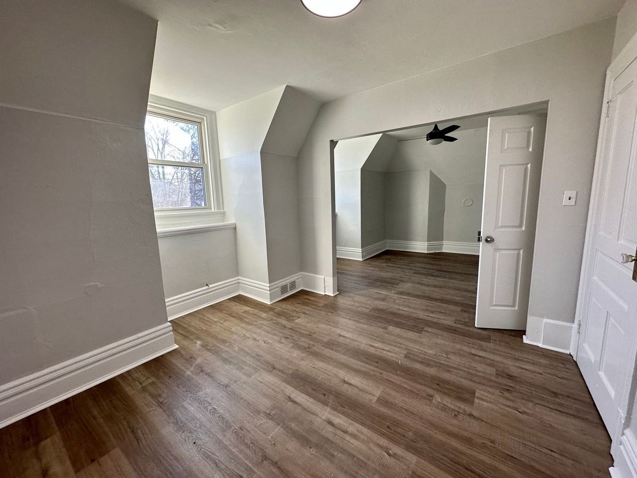 201 Lincoln Avenue - Photo 3 of 31