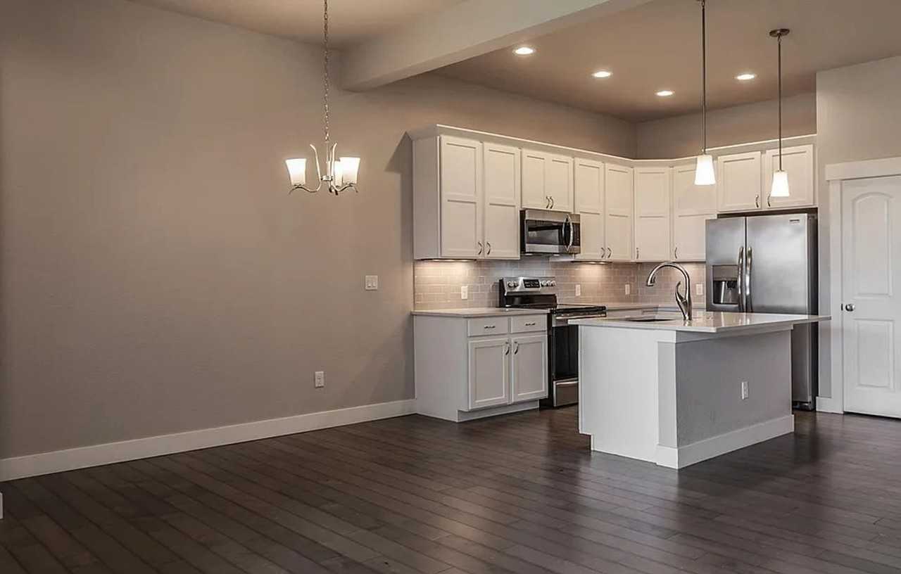 6358 Pumpkin Ridge Dr #3 - Photo 3 of 15