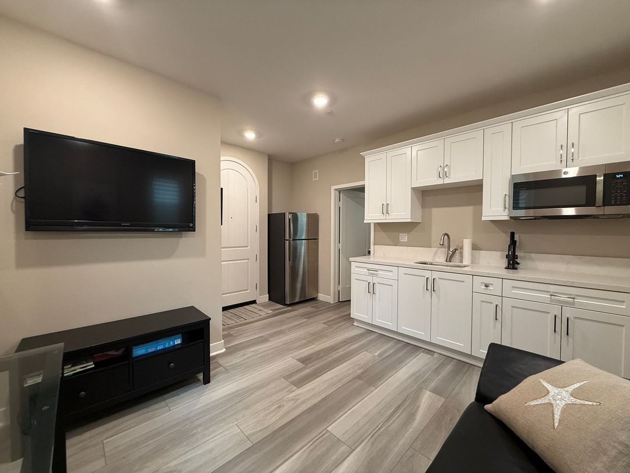 1734 Artemisia Ct - Photo 6 of 22