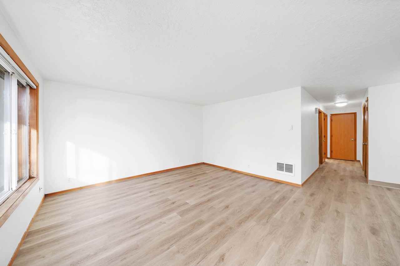 Cedar Court Apartments - Photo 3 of 21