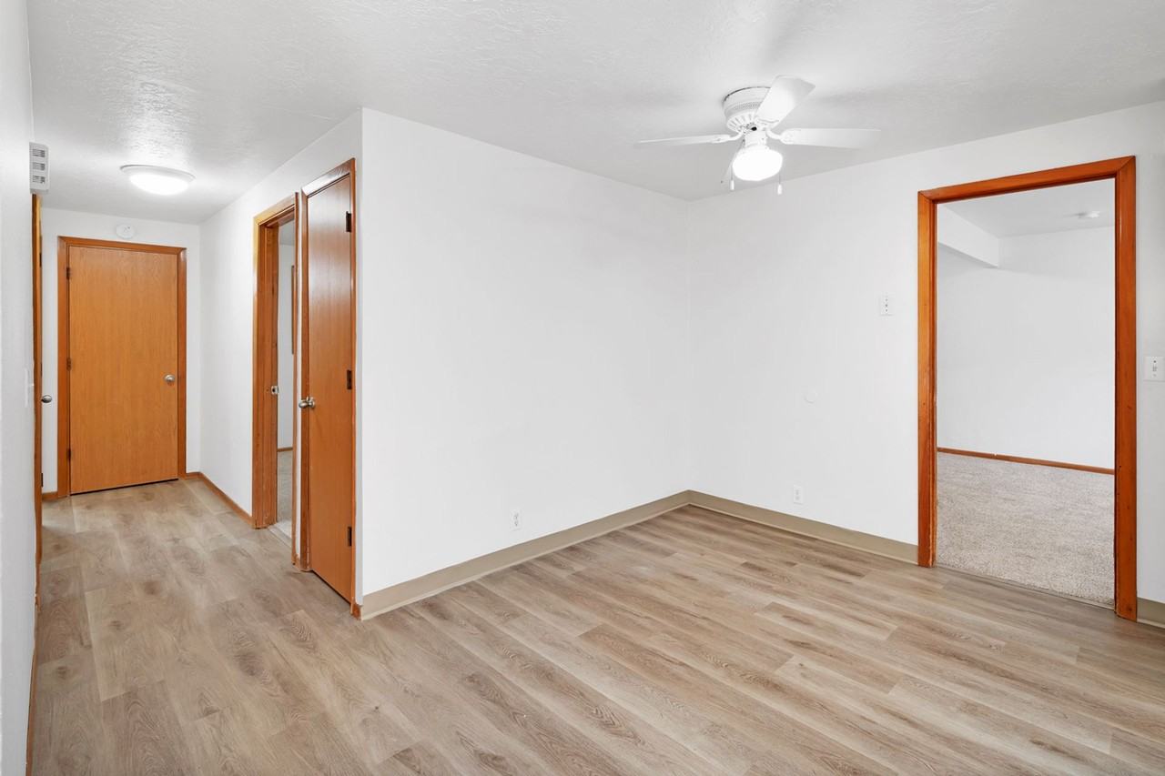 Cedar Court Apartments - Photo 7 of 21