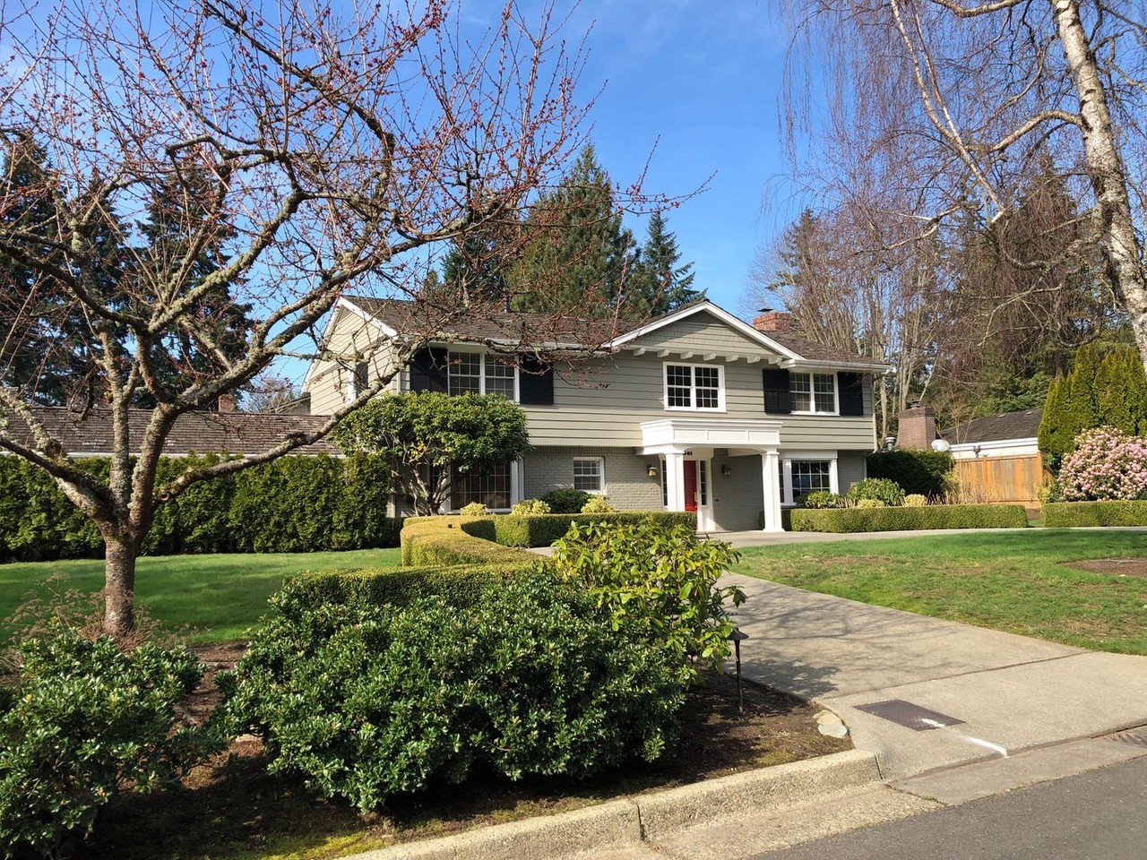1601 77th Ave Ne - Photo 3 of 50